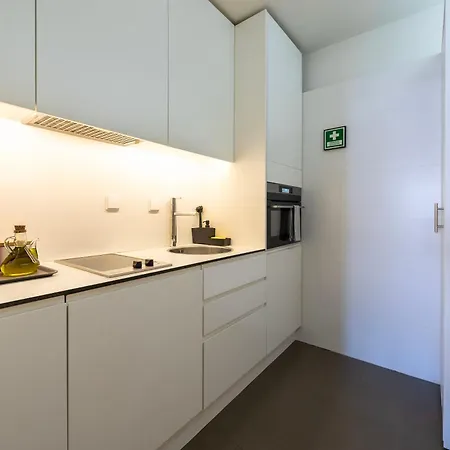 Cedofeita Deluxe 3b Apartment *