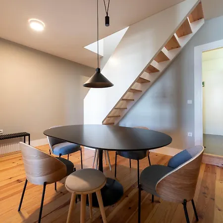 아파트 Cedofeita Deluxe 3b *